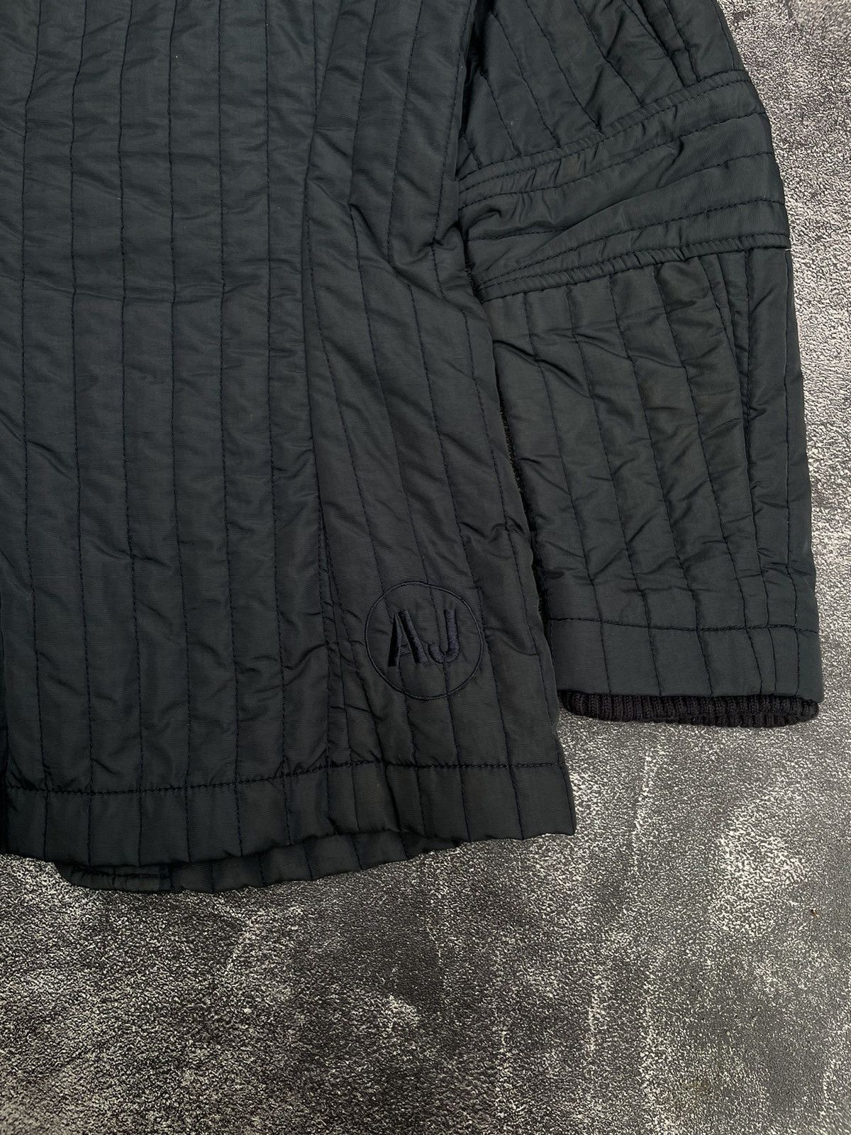 Armani 2000s Armani Padded Lines Navy Coat Jacket Size US L / EU 52-54 / 3 - 8 Thumbnail