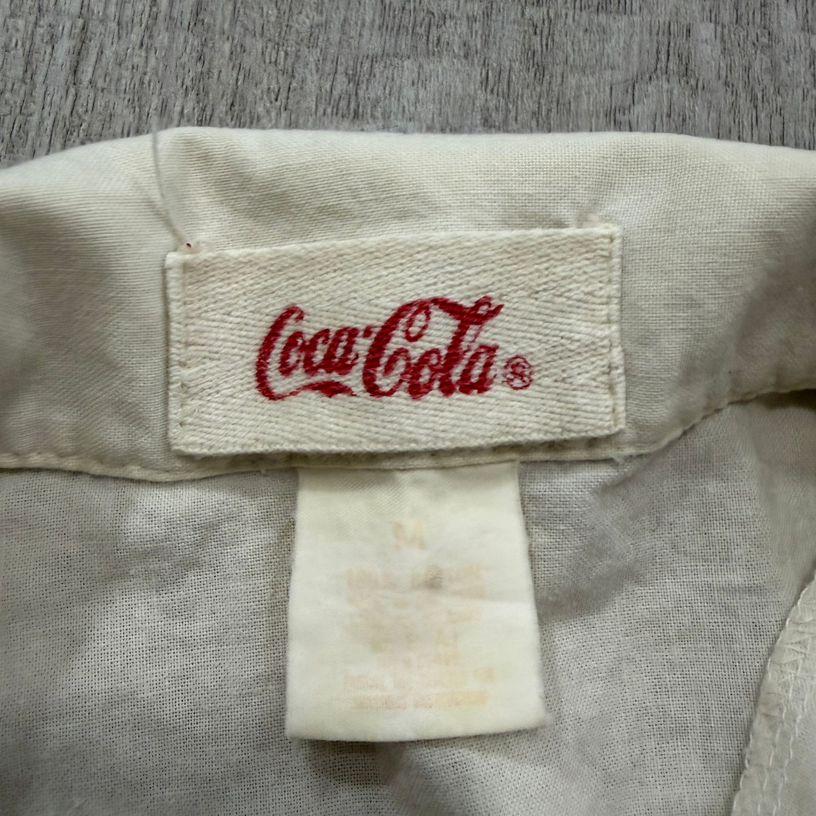 Vintage Vintage Coca Cola Surf Short Sleeve Button Shirt Large Size US L / EU 52-54 / 3 - 5 Thumbnail