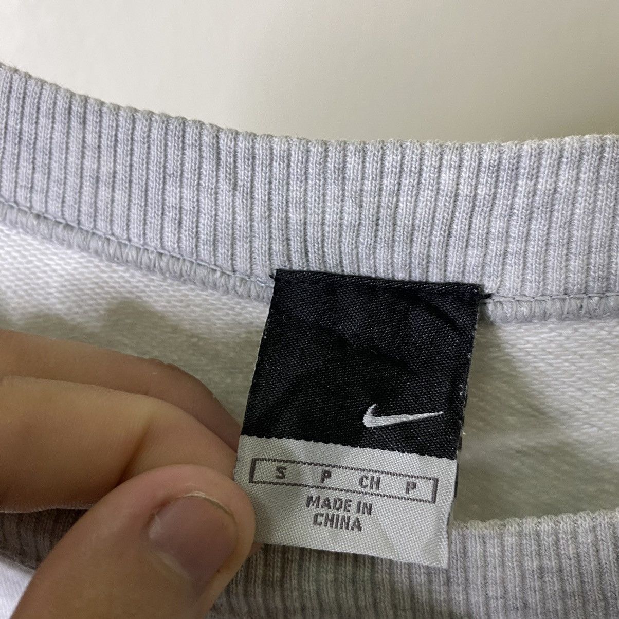 Nike × Vintage Vintage 2000s Nike Wing Basketball Sweatshirt Size US M / EU 48-50 / 2 - 4 Thumbnail