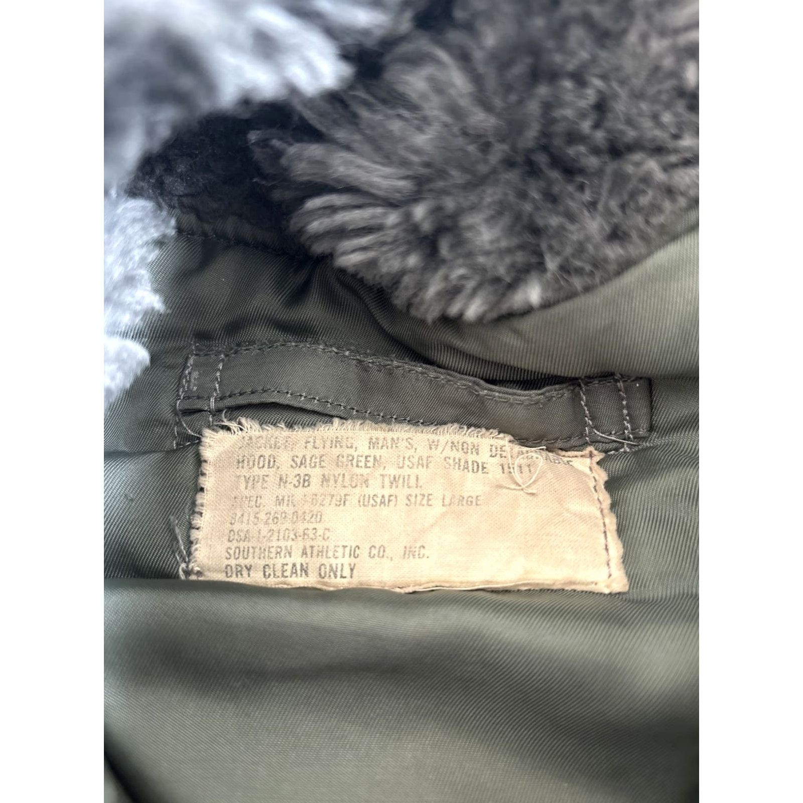 Vintage Vtg N3B Jacket Nylon Flying Parka USAF Mens Large Military Jacket Winter Cold Weather Green, 50s, Alpha, Navy? Size US L / EU 52-54 / 3 - 5 Thumbnail