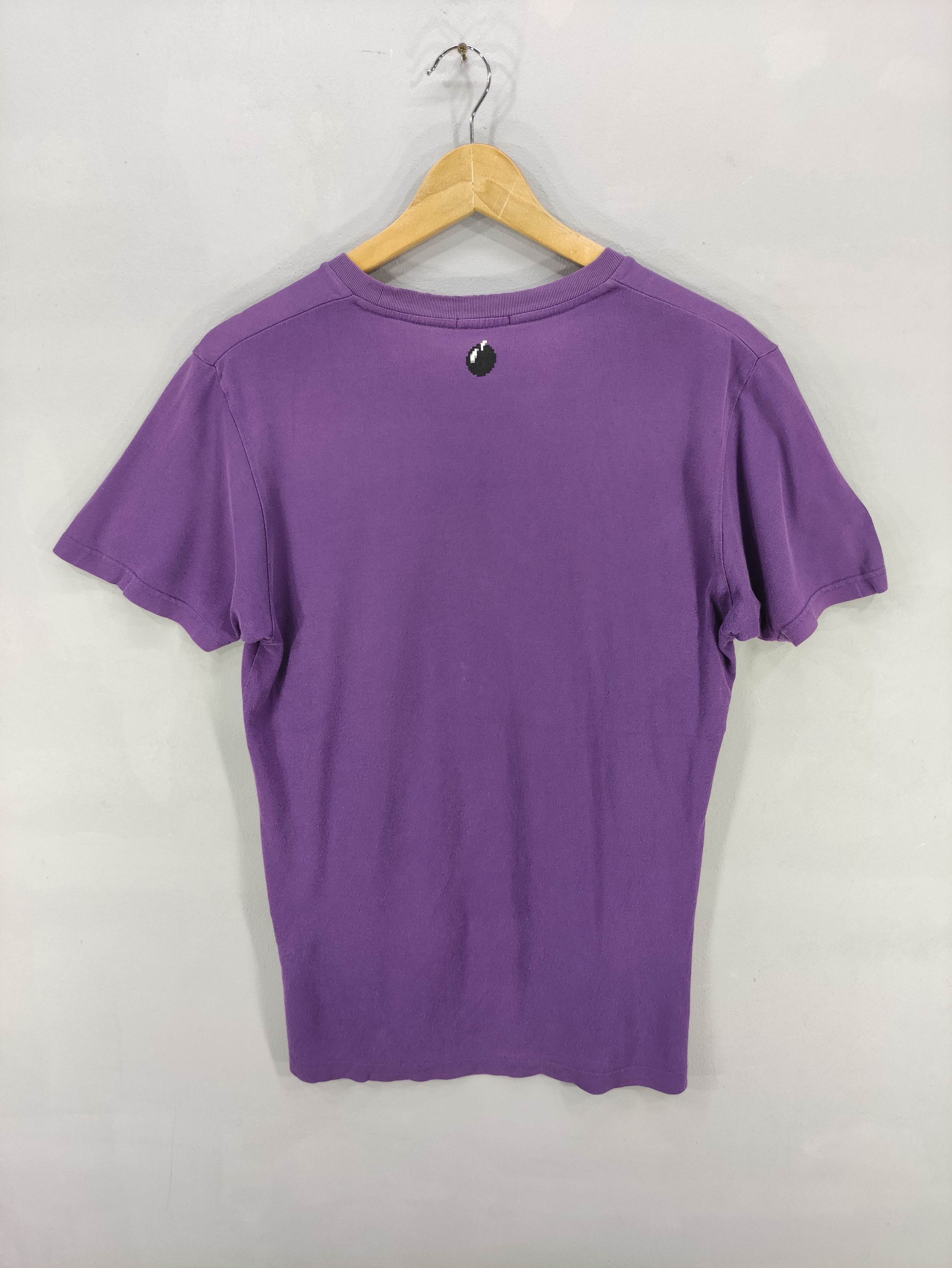 Uniqlo Vintage Bomber Man Uniqlo Tee Tshirt Size US S / EU 44-46 / 1 - 8 Thumbnail