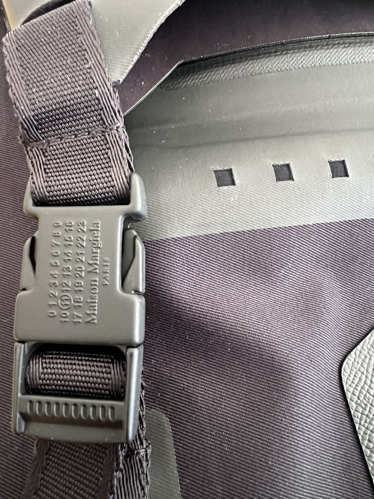 Maison Margiela $1.8K solar-powered device-charging waterproof backpack, IT Size ONE SIZE - 12 Thumbnail