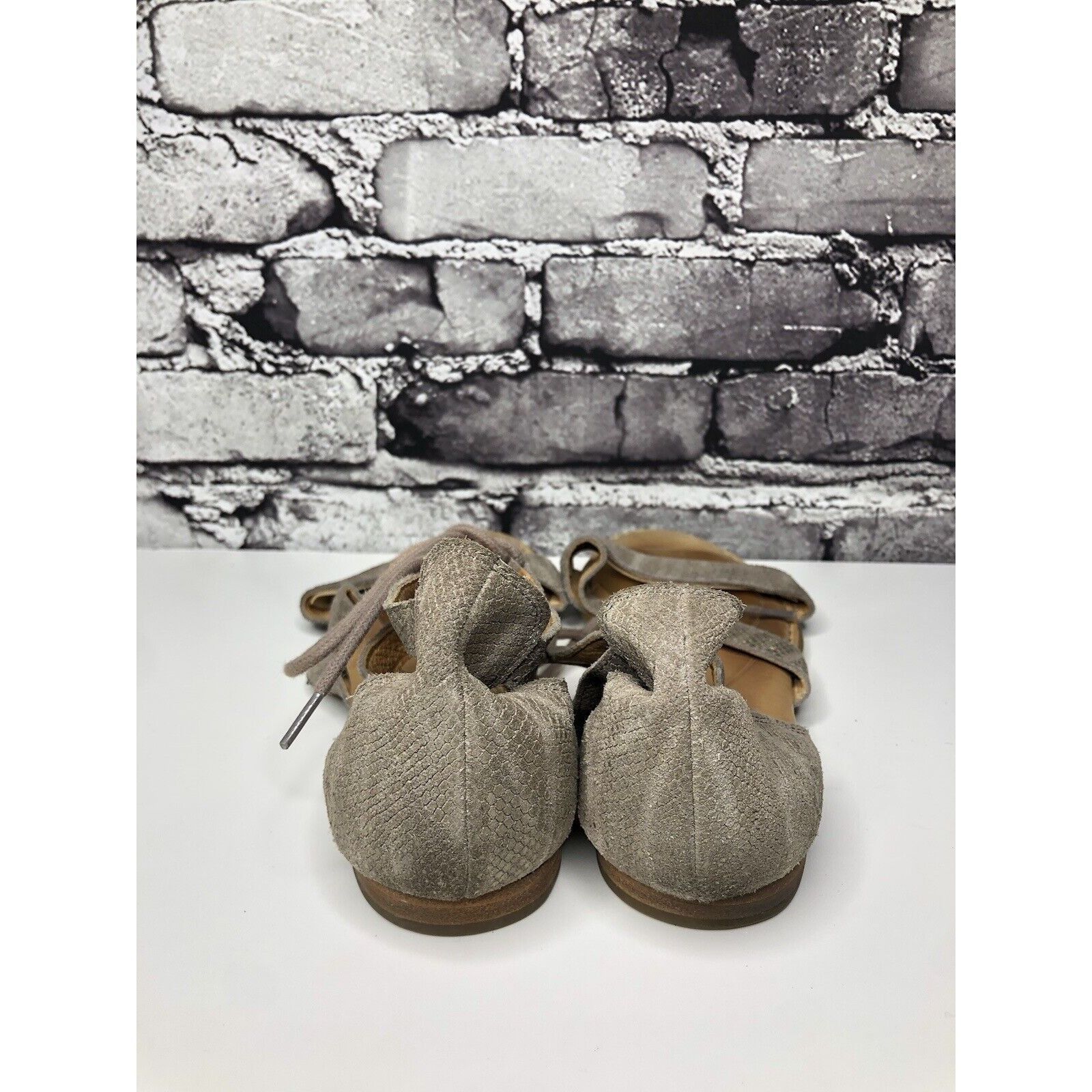 Born Born Gray Leather Ankle Snake Print Leather Lace Flats Sanda Size US 8.5 / IT 38.5 - 5 Thumbnail