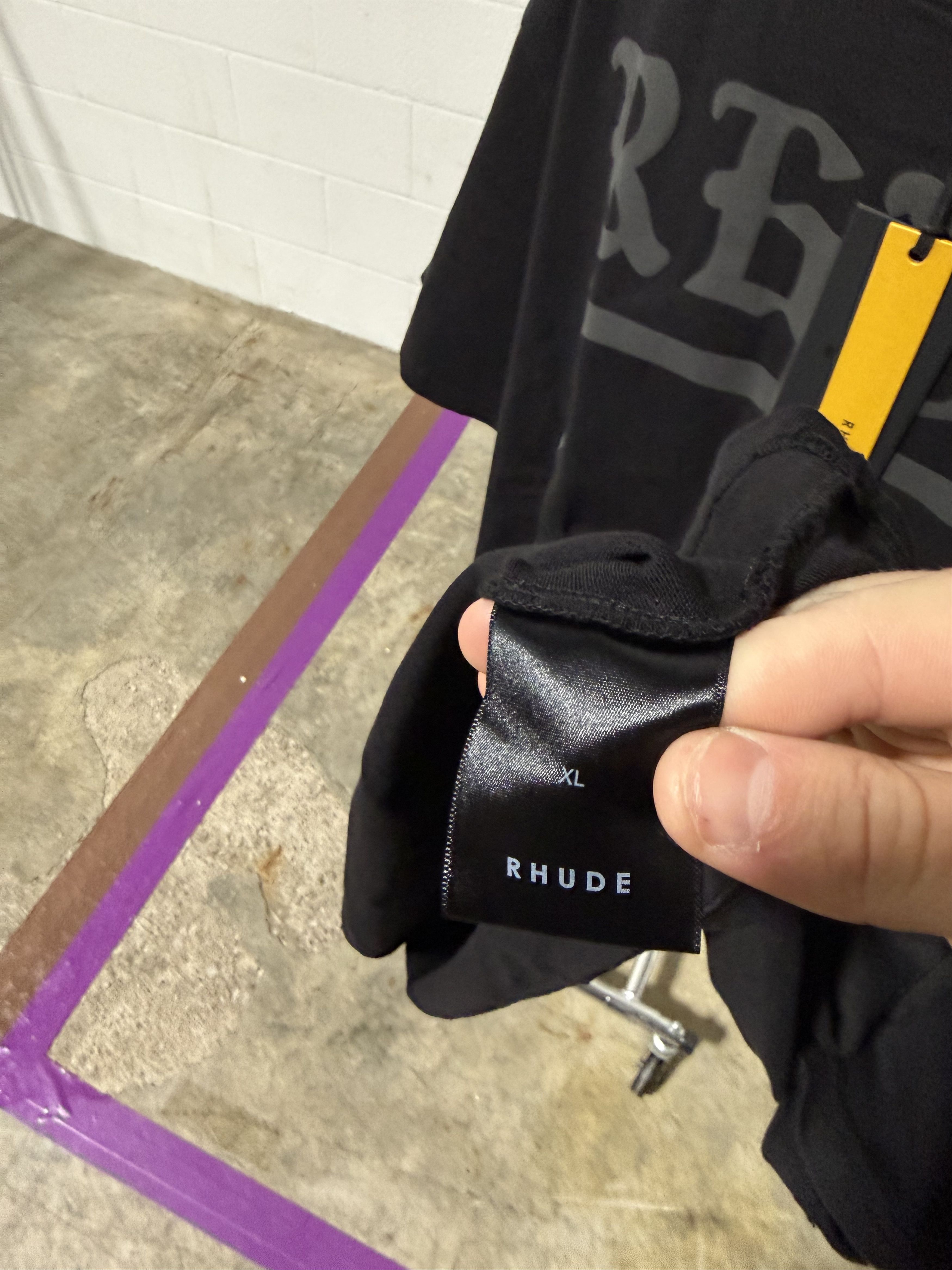 Rhude Rhude Deix Shield Tee 'Black' Size US XL / EU 56 / 4 - 3 Thumbnail
