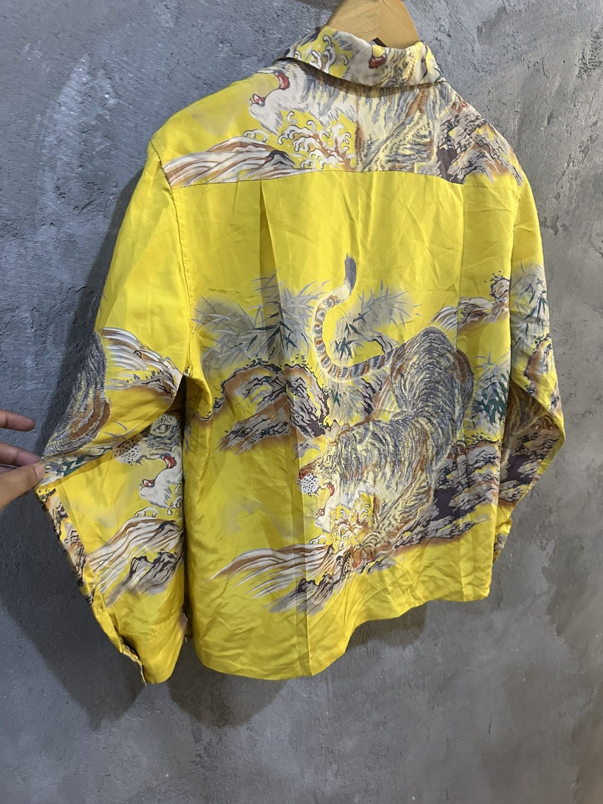 Sun Surf Vintage Sun Surf Toyo Enterprise Pure Silk Tiger L/S Shirt Size US S / EU 44-46 / 1 - 8 Thumbnail