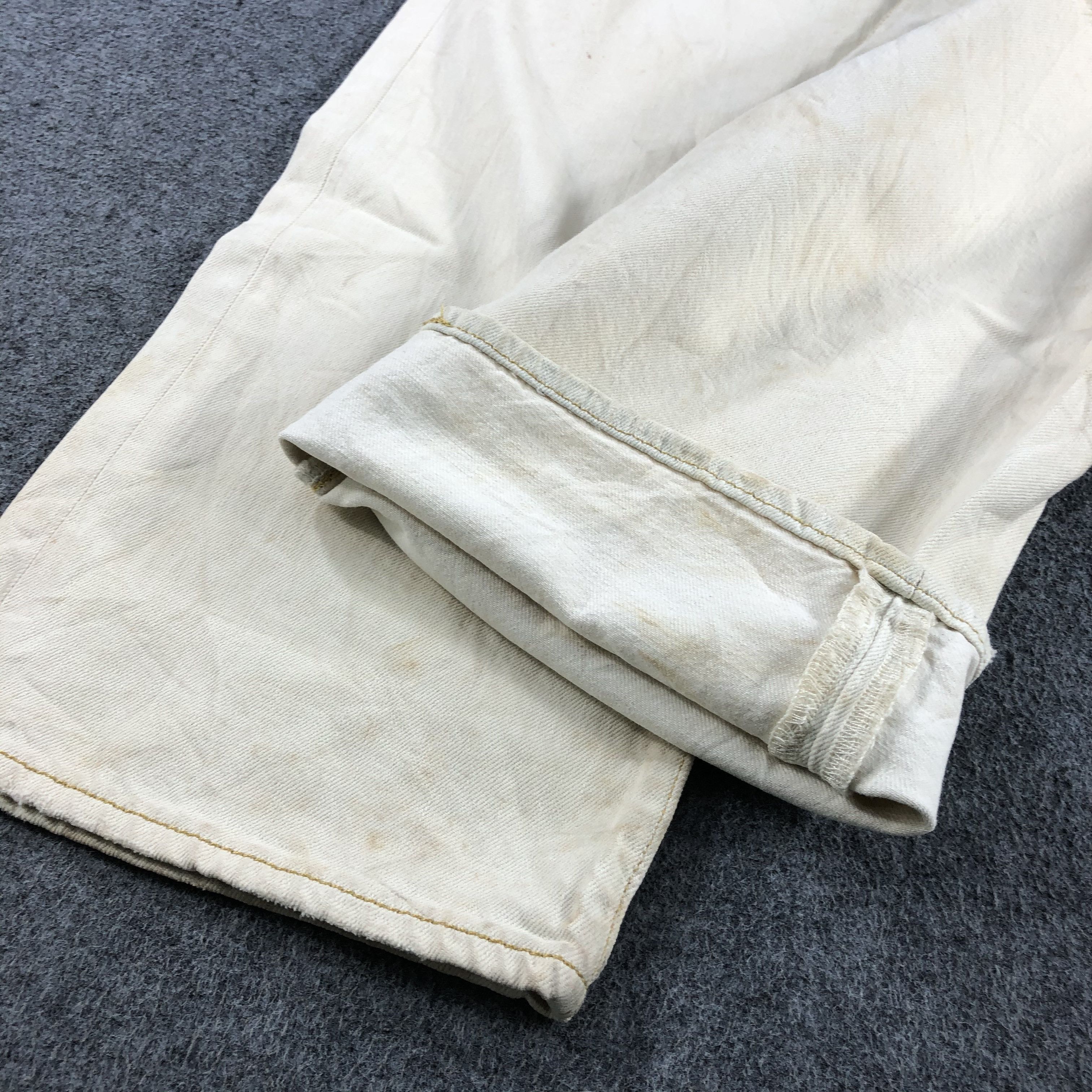 Levi's Vintage Levis 501 Jeans-J2247 Size US 37 - 7 Thumbnail