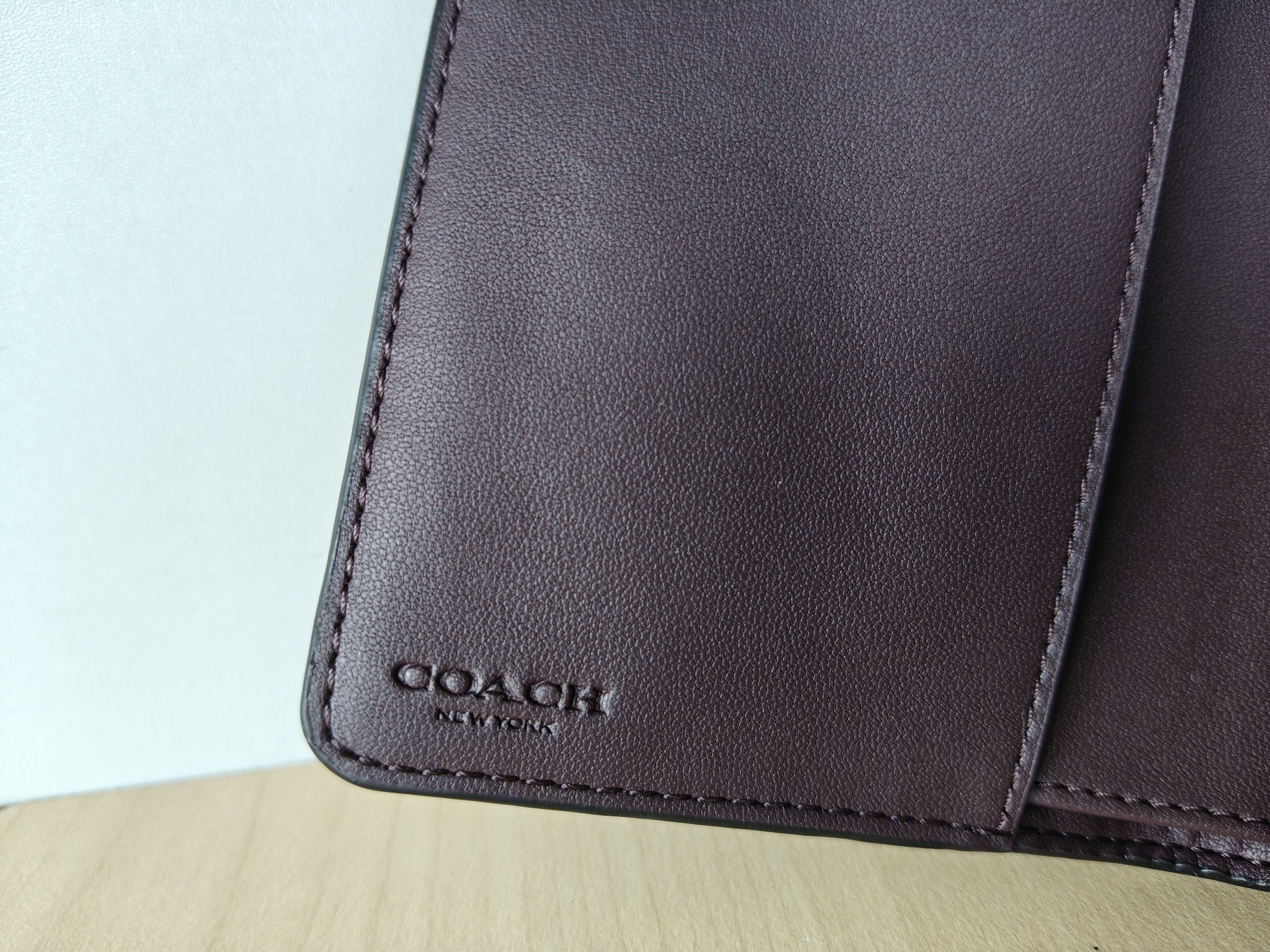 Coach Coach Medium Corner Zip Women's Wallet Free Shipping T/1003 Size ONE SIZE - 8 Thumbnail