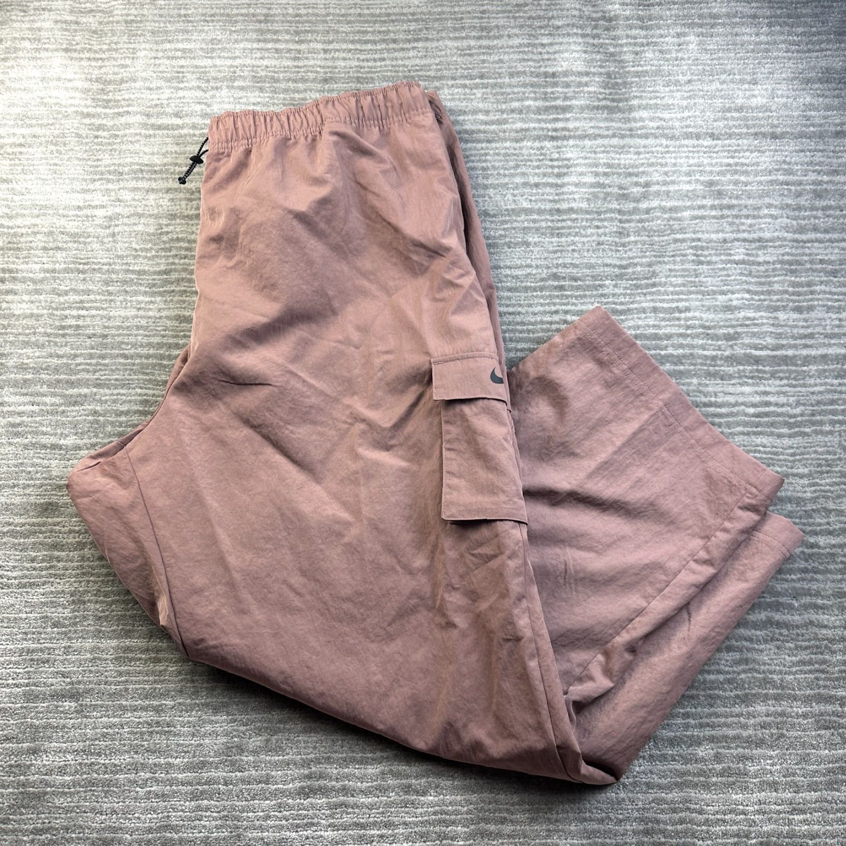 Nike Nike Pants Womens 2X Purple Mauve High Waisted Woven Cargo Shirt? Size 40" / US 18 - 5 Thumbnail