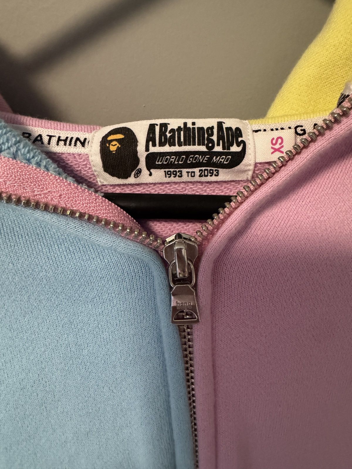 Bape Baby Milo x Bape shark zip up hoodie colorblock pastel Size XS / US 0-2 / IT 36-38 - 5 Thumbnail