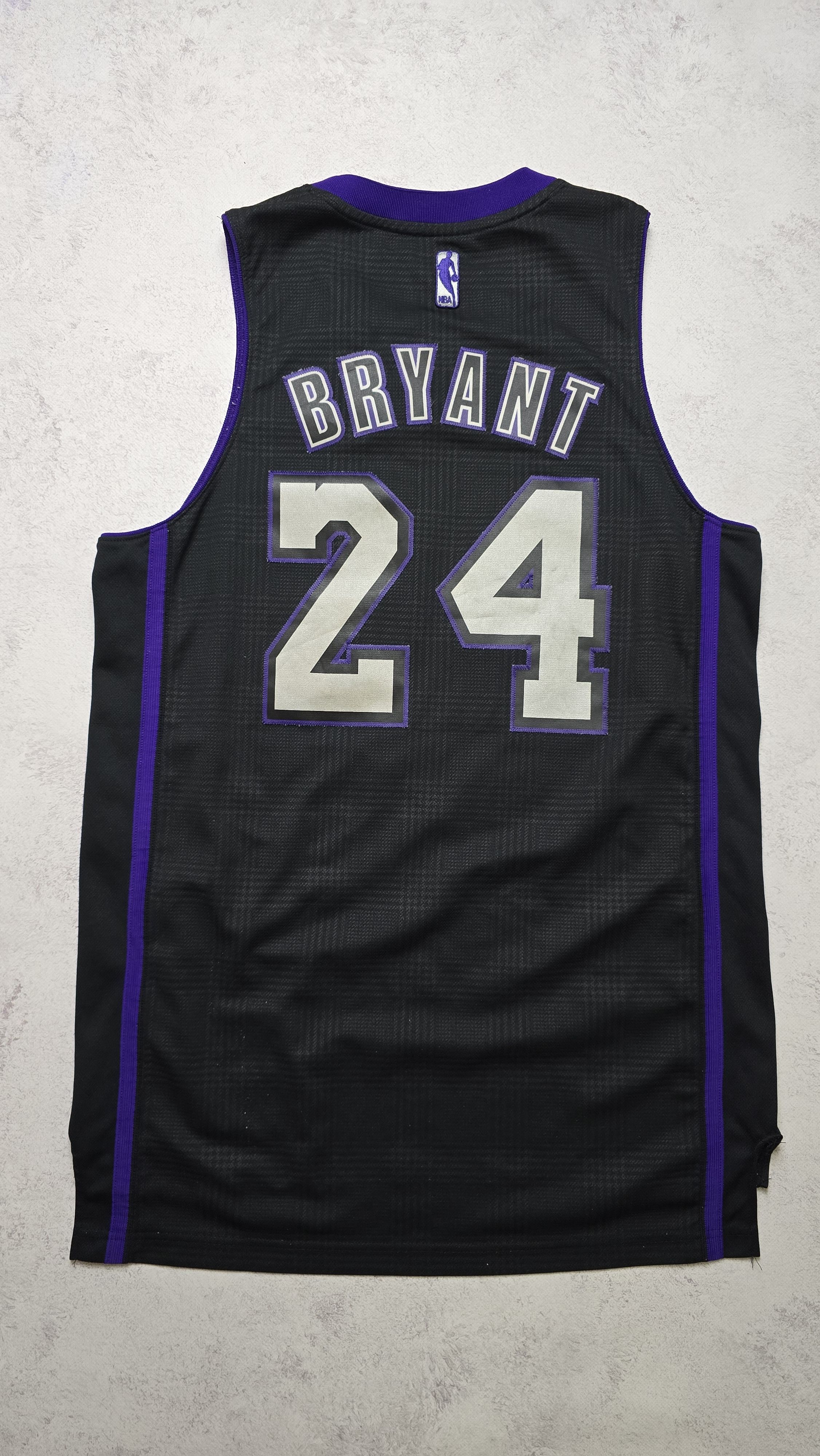 Adidas Kobe Bryant 24 LA Lakers Black Purple Limited Edition Jersey Size US S / EU 44-46 / 1 - 2 Thumbnail