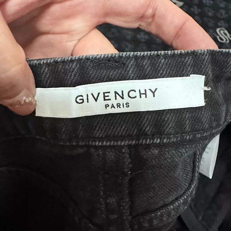 Givenchy Givenchy SizeS Black denim shorts, women's Size 26" / US 2 / IT 38 - 4 Thumbnail