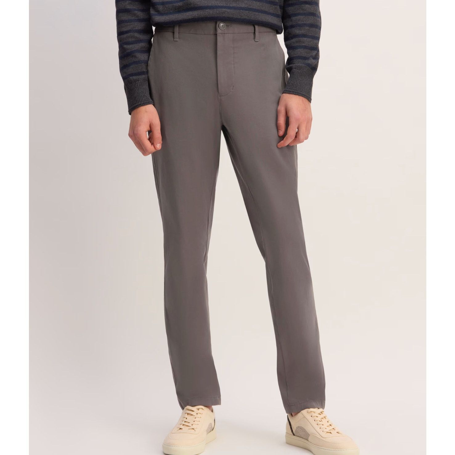 Everlane NWT Everlane The Slim Chino | Uniform In Gray Size 28x30 Size US 28 / EU 44 - 1 Thumbnail