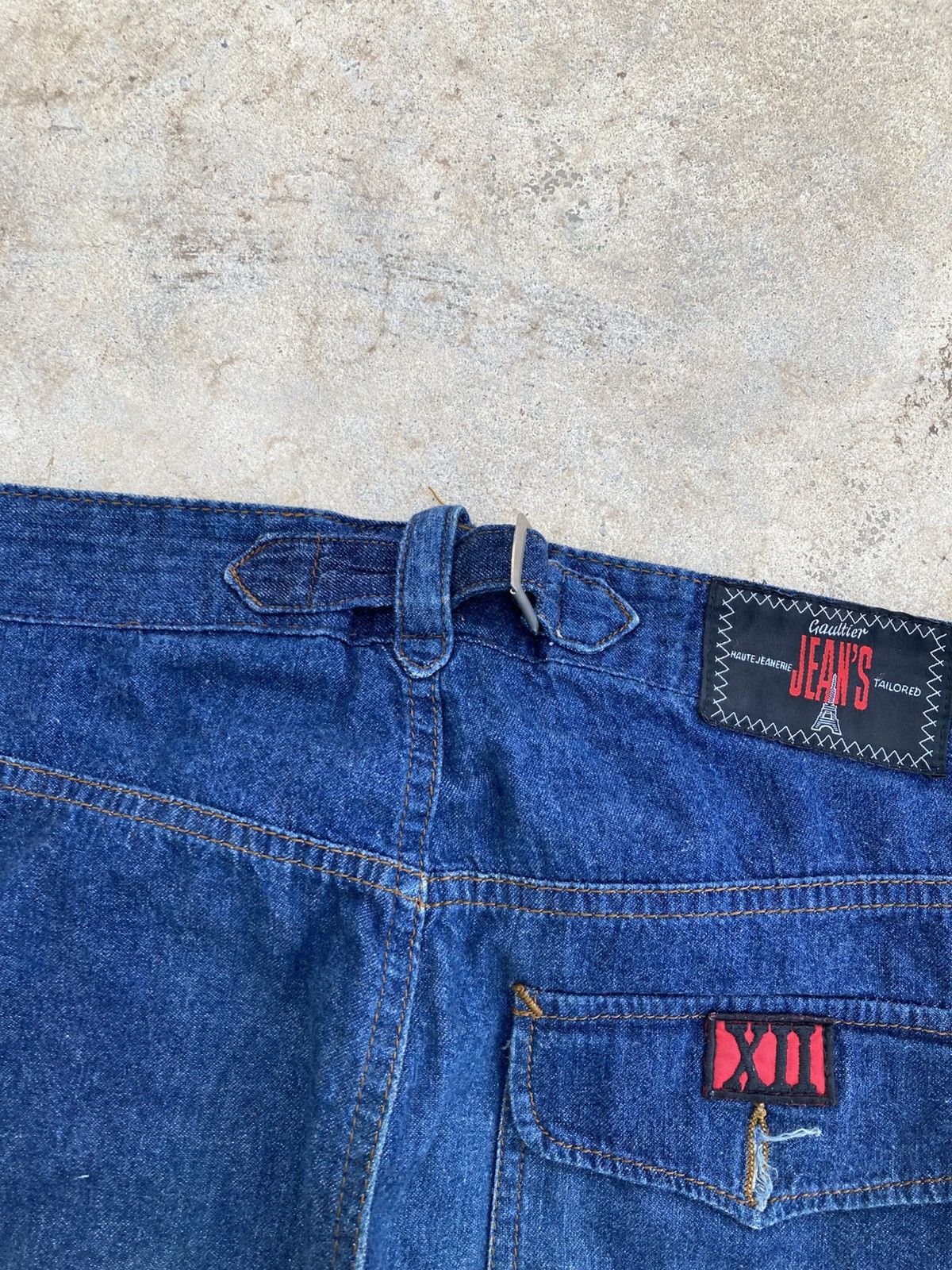 Jean Paul Gaultier Vintage 80’s Gaultier Jean’s Bucke Back Jean Paul Gaultier Size 30" / US 8 / IT 44 - 6 Thumbnail