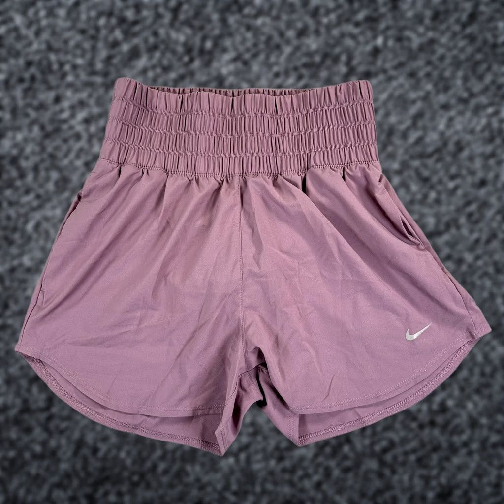 Nike Nike Shorts Womens Small Purple Dri-FIT Loose Fit Training High Waist Pockets Size 28" / US 6 / IT 42 - 1 Thumbnail