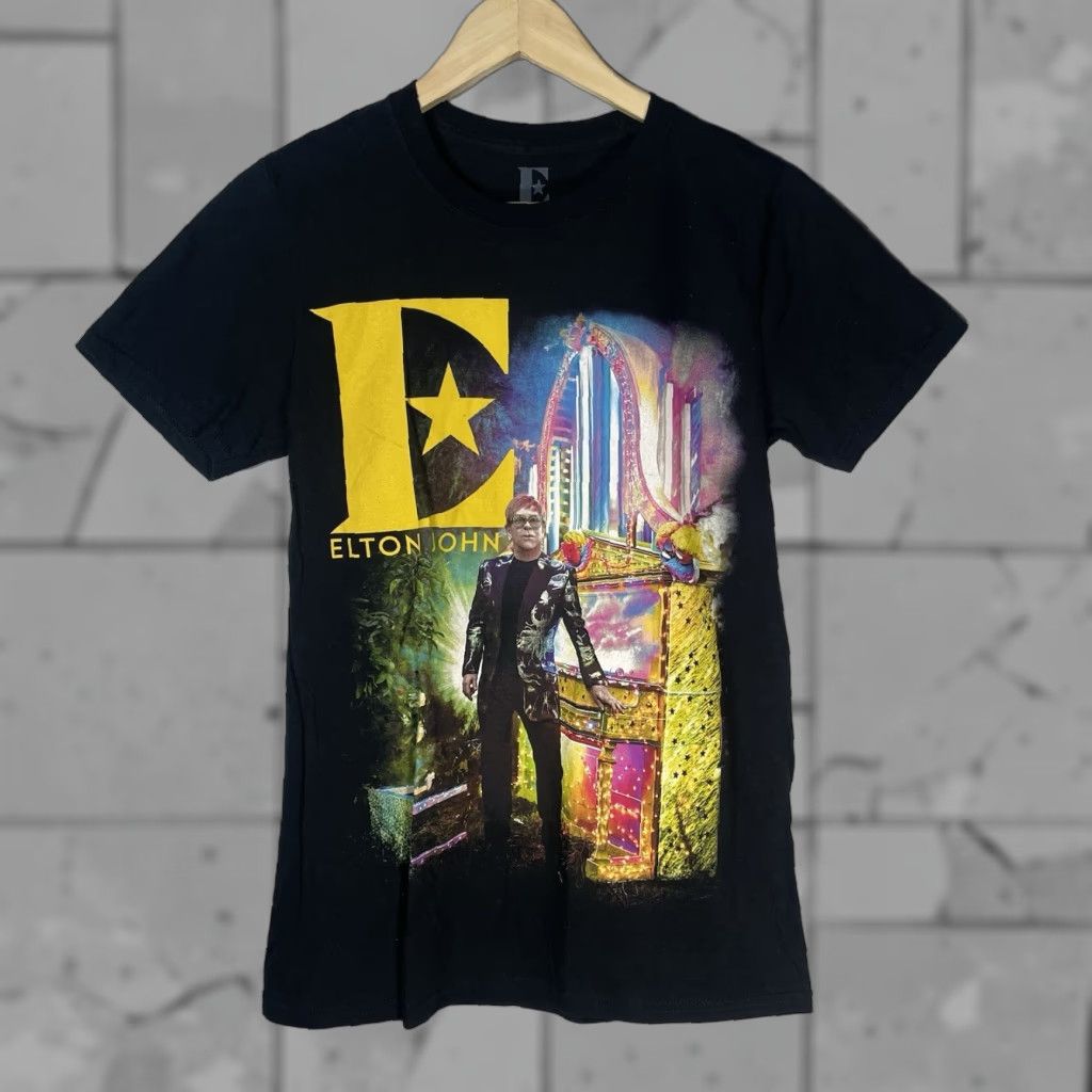 Vintage Elton John Tour Tee 2018 Black Graphic T-Shirt Mens Size S 100% Cotton Size US S / EU 44-46 / 1 - 1 Thumbnail