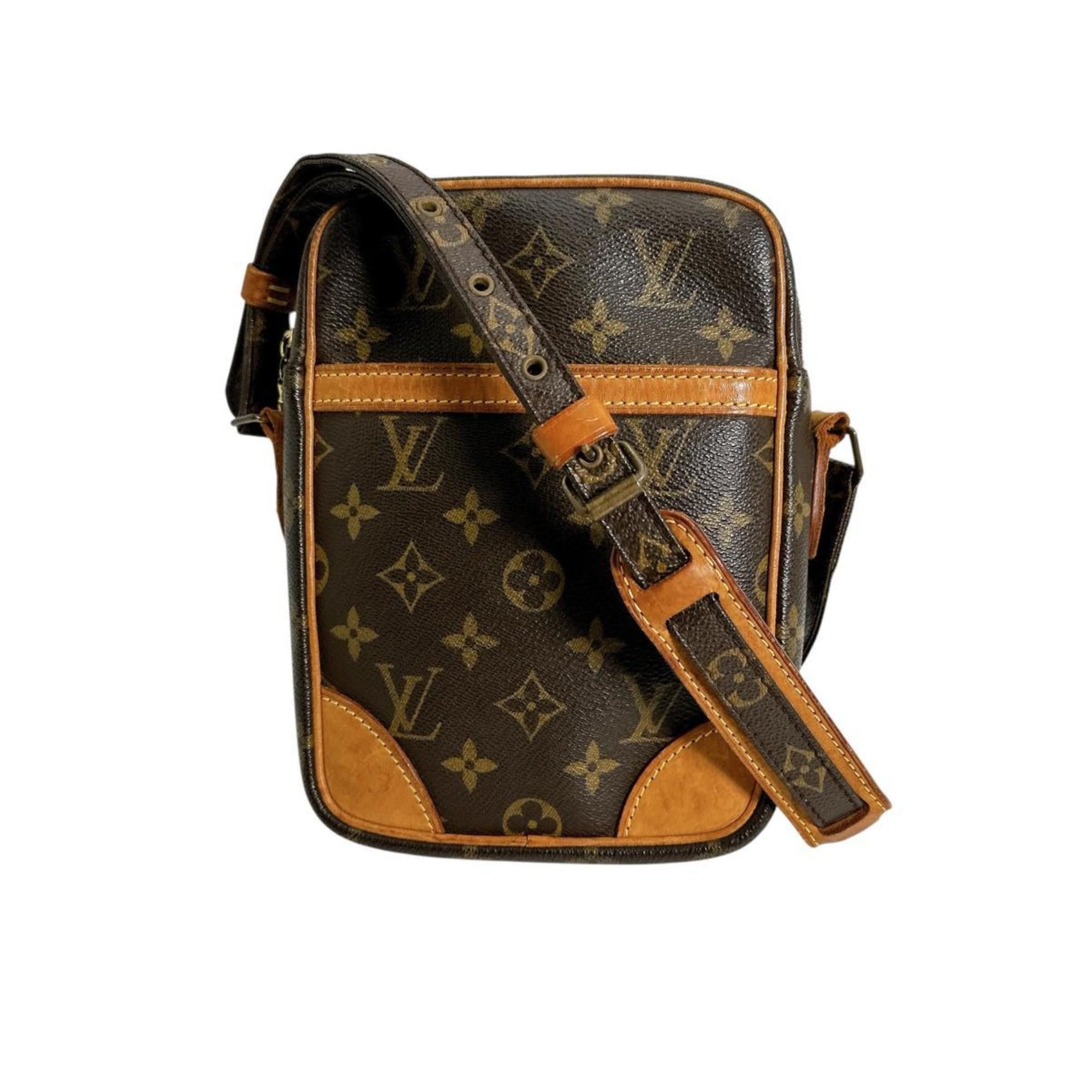 Louis Vuitton Louis Vuitton Monogram Danube Shoulder Bag in Canvas, M45266, Brown Size ONE SIZE - 1 Thumbnail