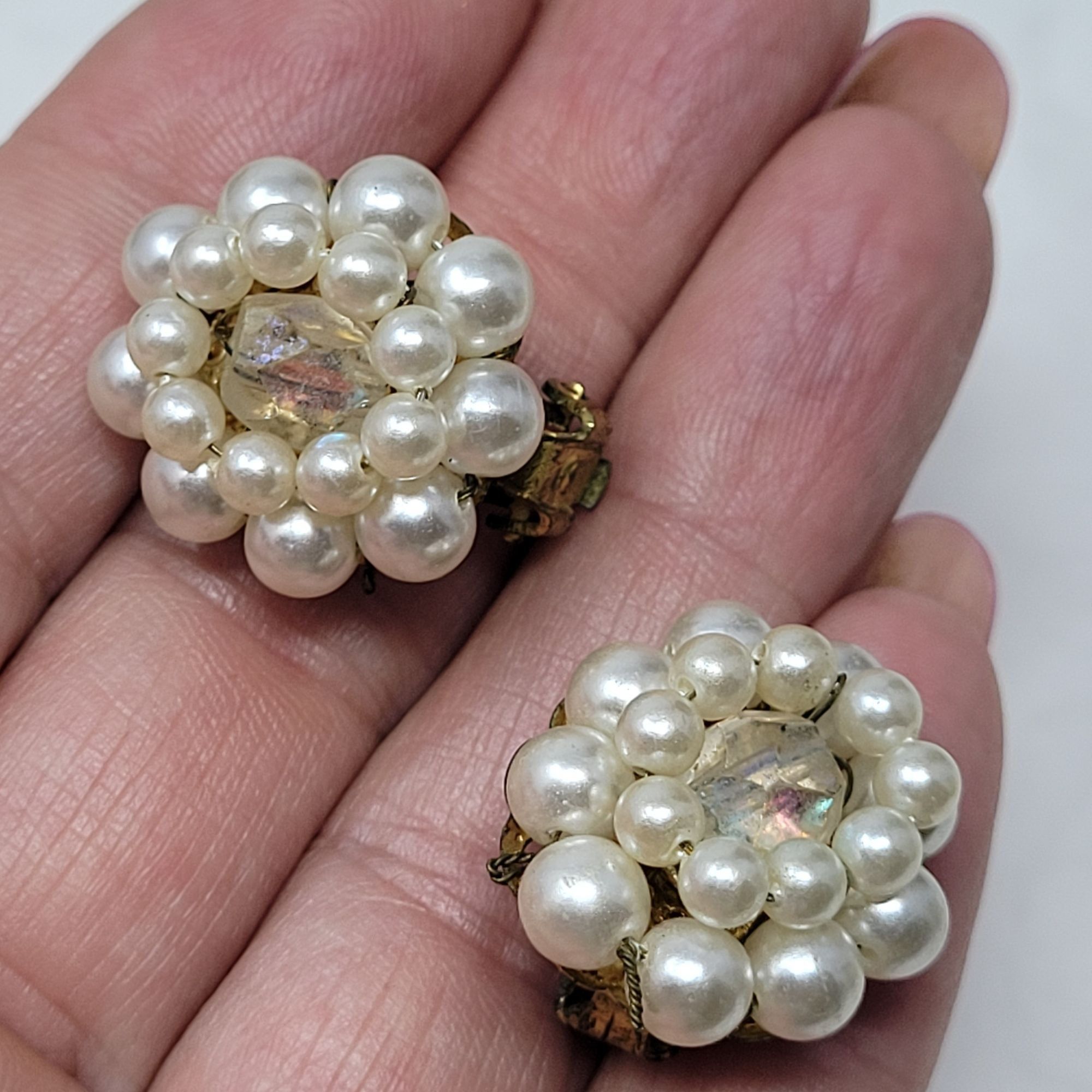 Vintage Vtg 50s Signed Japan Gold Tone Faux Pearl Clip-On Earrings Size ONE SIZE - 4 Thumbnail