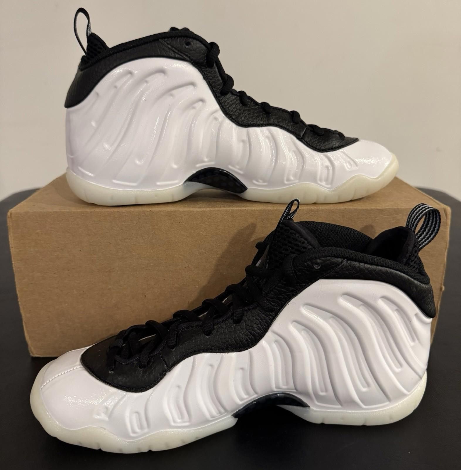 Nike Nike Little Posite One “Penny PE” GS Size 7Y White Black Size US XXS / EU 40 - 3 Thumbnail