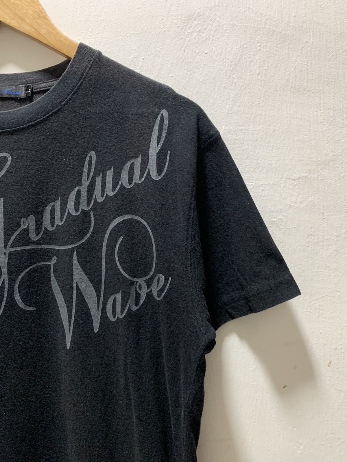 Japanese Brand Sound Wave Surfing Beach Poem Large Tshirt Size US L / EU 52-54 / 3 - 2 Thumbnail