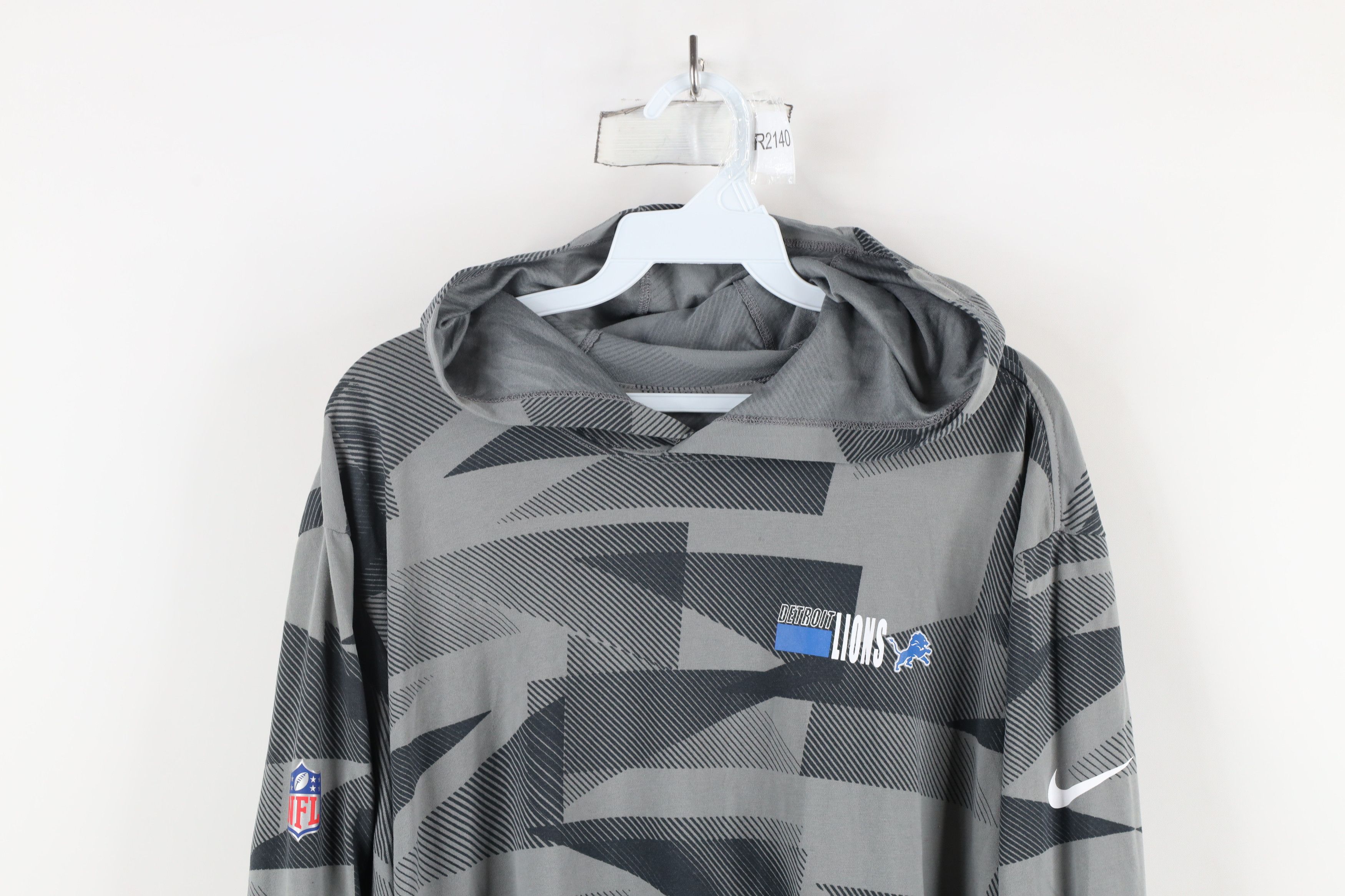 Nike × Vintage Nike On Field Lions Football Lightweight Hoodie T-Shirt Size US XL / EU 56 / 4 - 2 Thumbnail