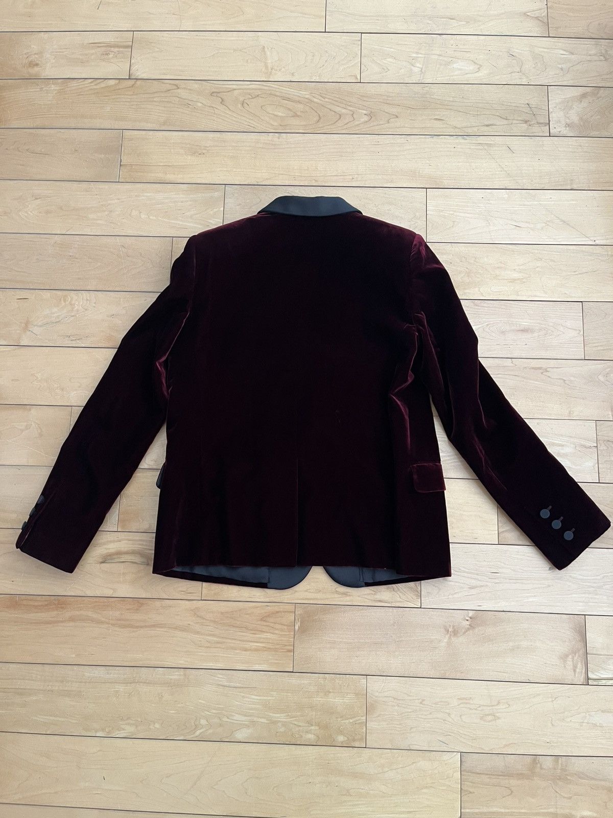 Saint Laurent Paris NWT - Saint Laurent Paris Velvet Blazer Size 44R - 2 Thumbnail