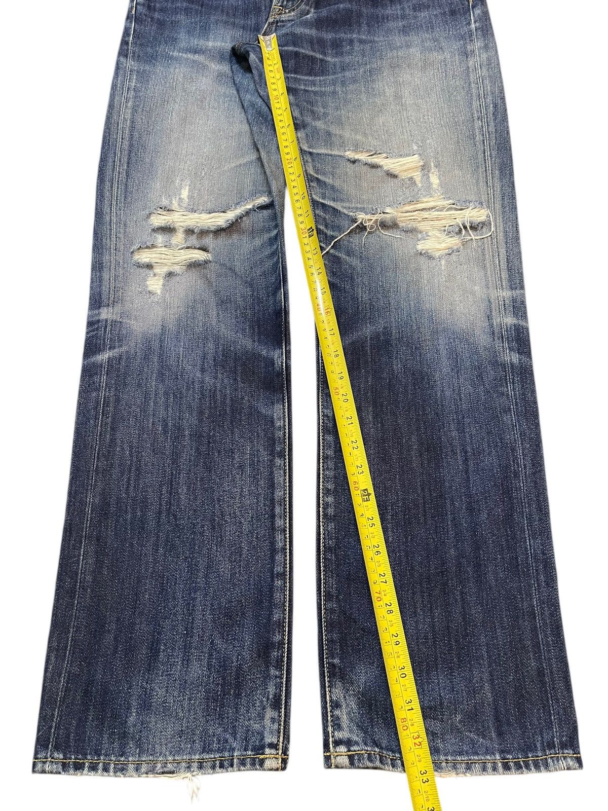 Uniqlo Vintage Japanese Uniqlo Blue Faded Wash Distressed Jeans Size US 36 / EU 52 - 13 Thumbnail
