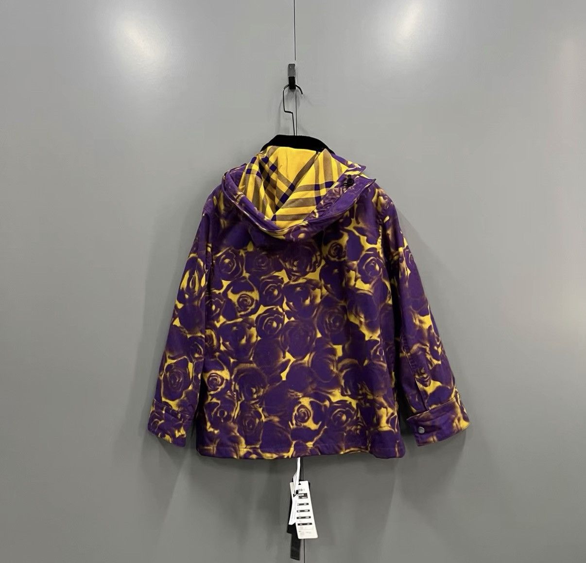 Burberry Burberry Rose All-over Print Cropped Jacket J41 Size XXS / US 00 / IT 34 - 2 Thumbnail
