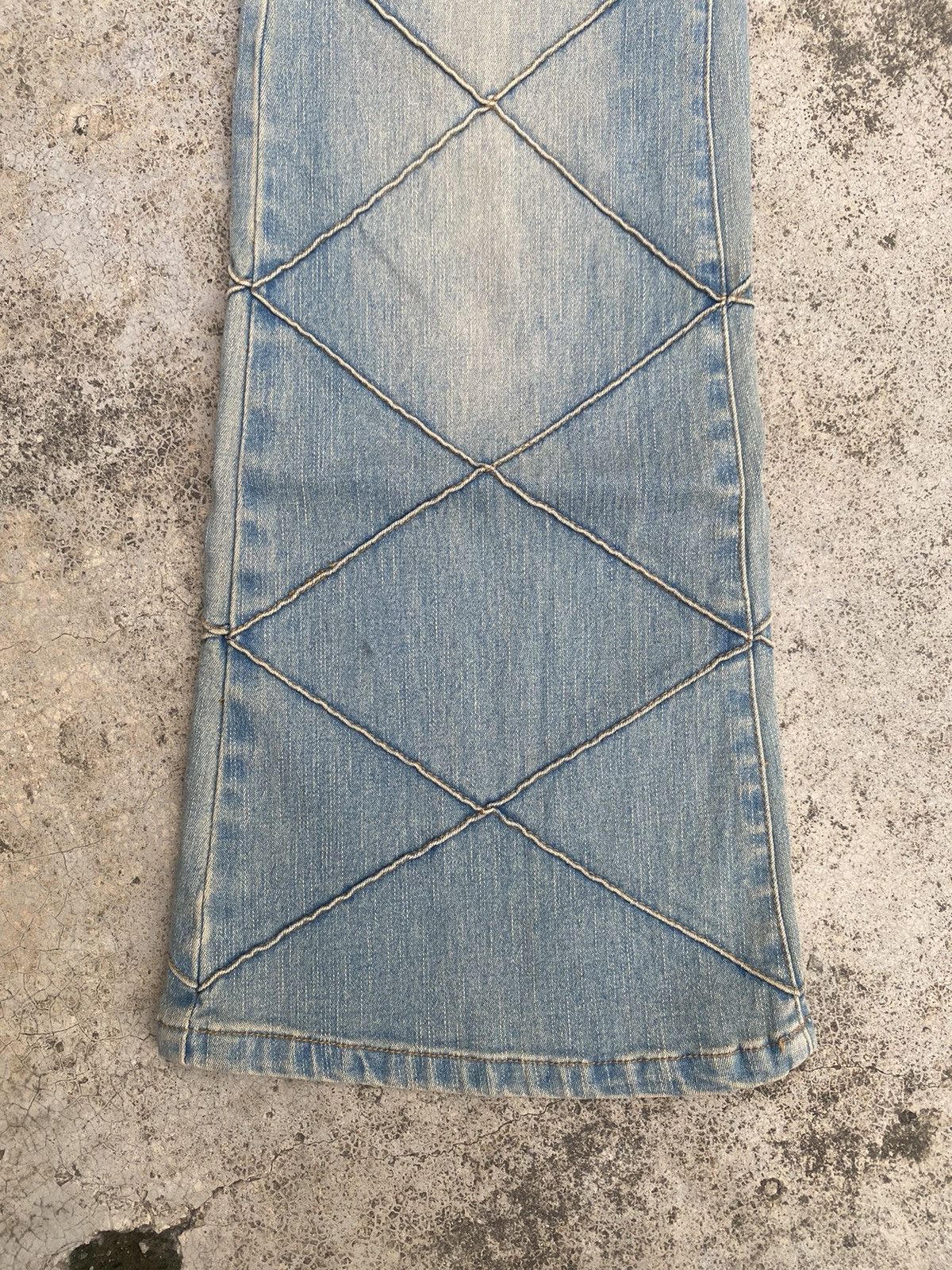 If Six Was Nine × Japanese Brand × Uniqlo Flare Jeans Uniqlo Hagi Mud Clawmark Bootcut Size US 28 / EU 44 - 4 Thumbnail