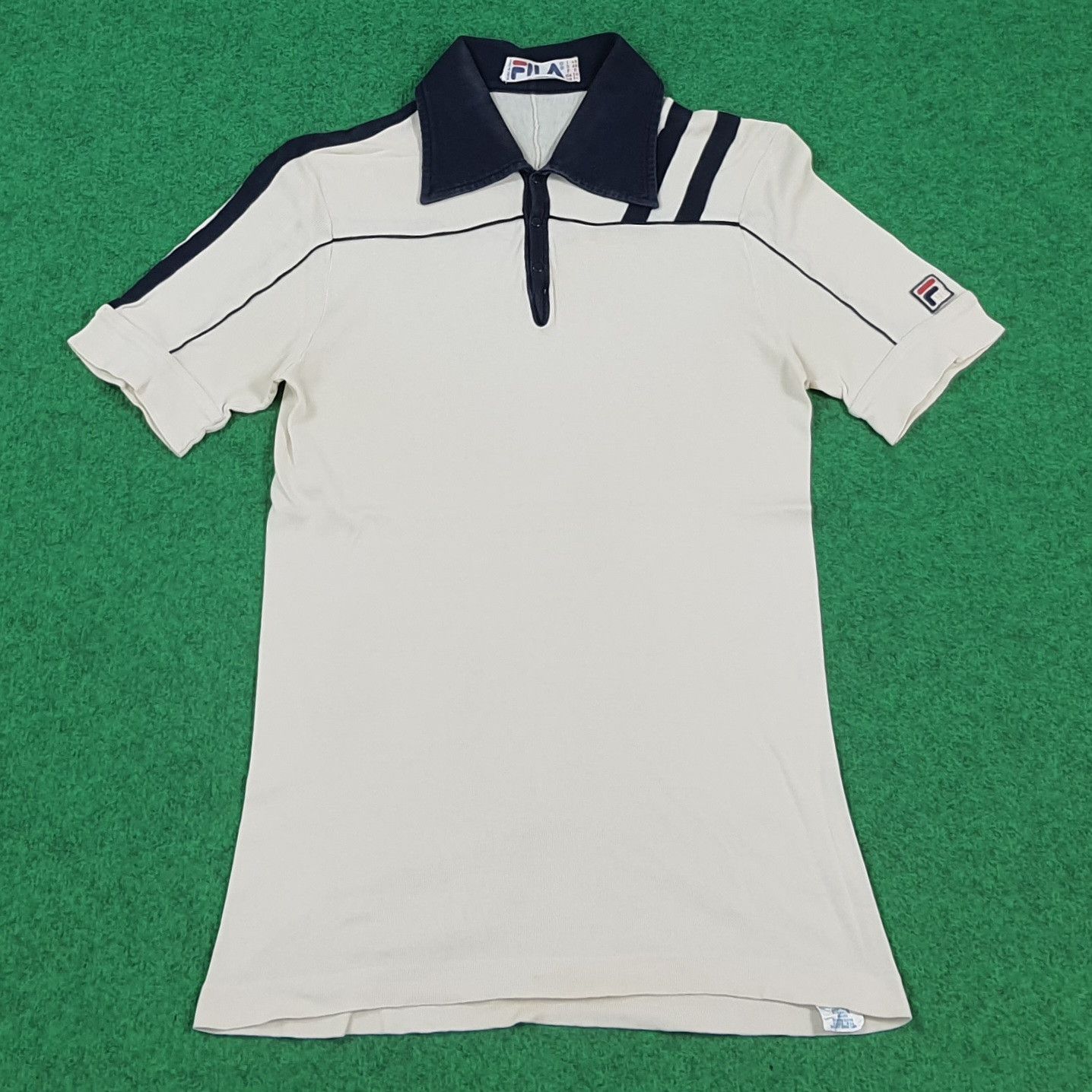 Fila Vintage FILA Sports Retro Beige Polo Shirt C301N60 Size US XS / EU 42 / 0 - 1 Thumbnail