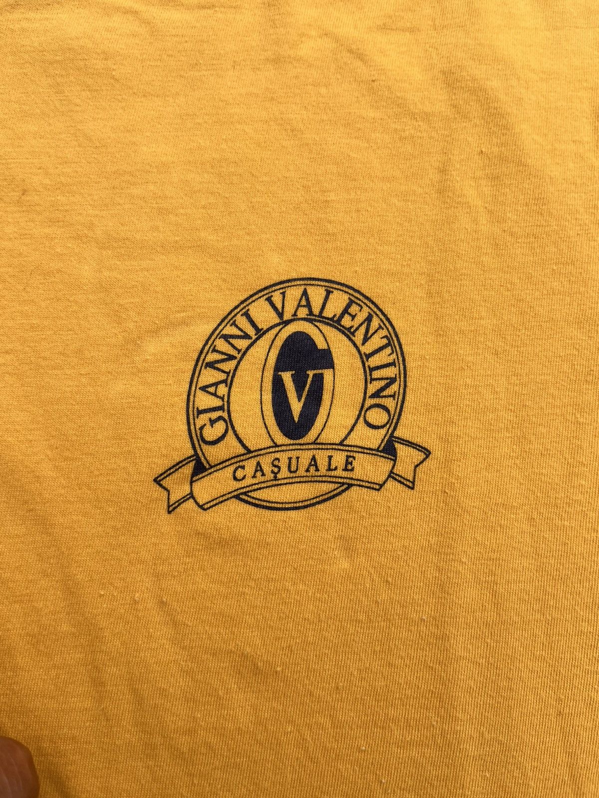 Gianni Valentino × Valentino × Vintage VINTAGE GIANNI VALENTINO CASUALE SINGLE STICH TEE Size US S / EU 44-46 / 1 - 7 Thumbnail