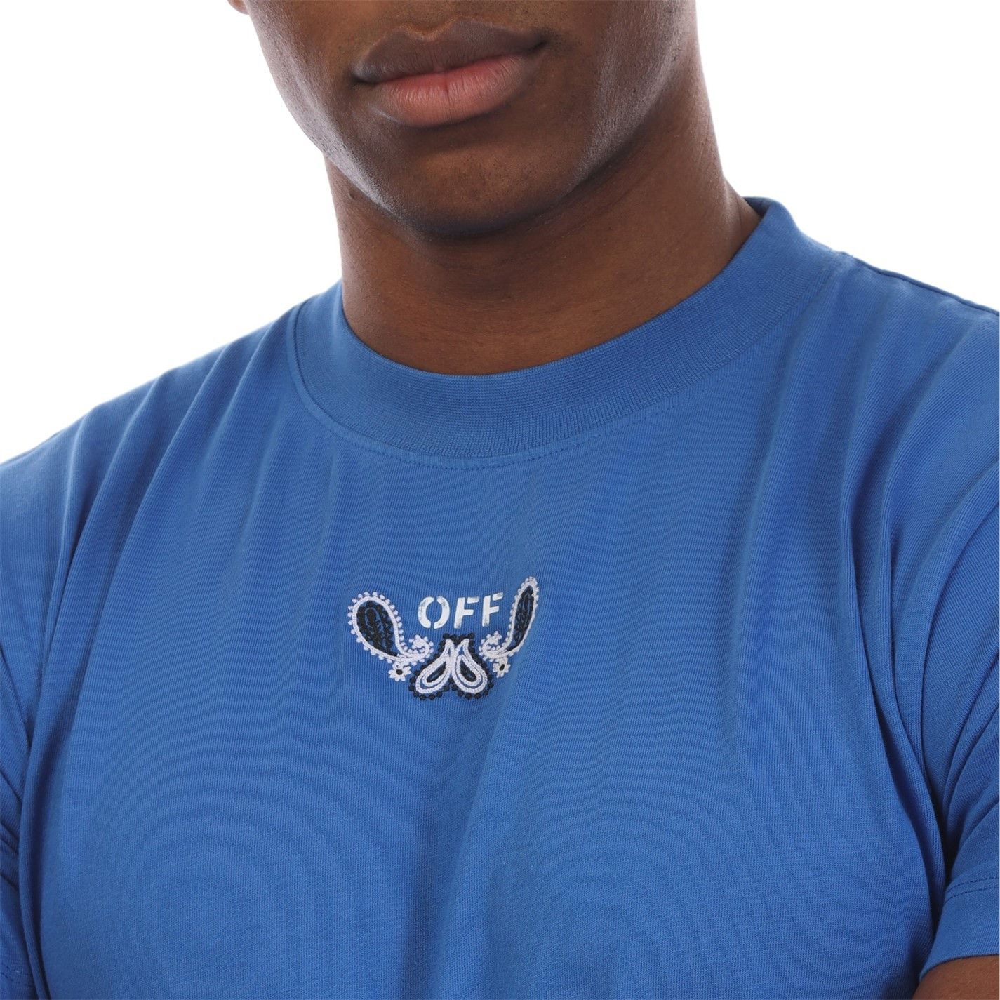 Off-White o1g2r1mq0226 Bandana Arrow Slim T-Shirt In Blue Size US M / EU 48-50 / 2 - 3 Thumbnail