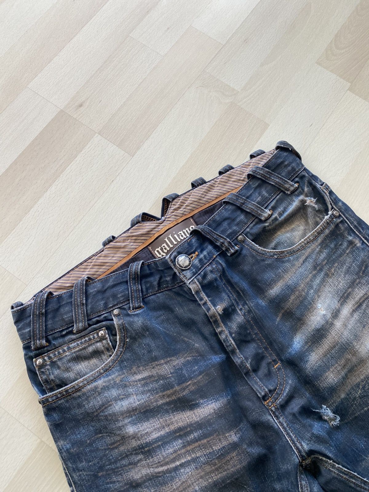 John Galliano John Galliano Distressed Dirt Raw Denim Jeans Size US 31 - 3 Thumbnail