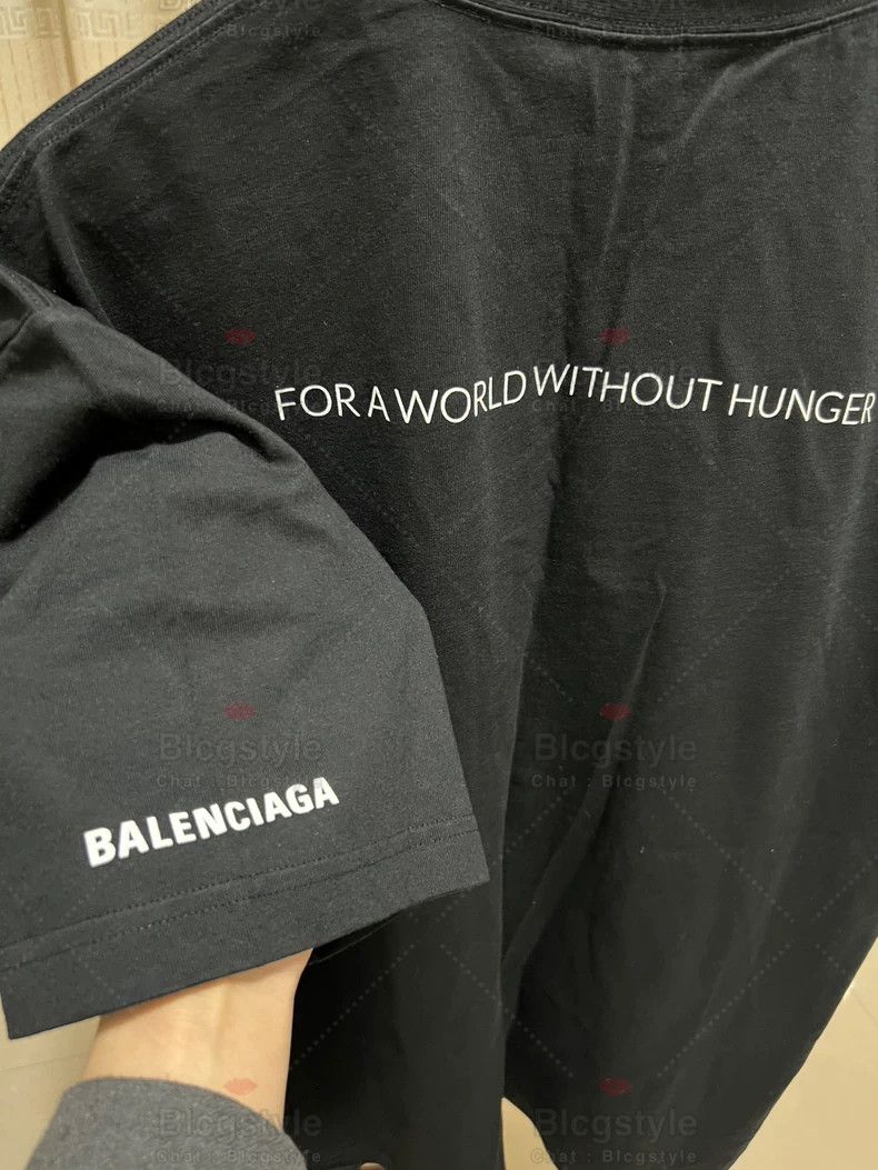 Balenciaga Balenciaga World Food Programme Logo Short Sleeve T-Shirt Size US M / EU 48-50 / 2 - 5 Thumbnail