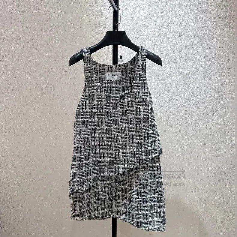Chanel Chanel Waterfall series tweed fake two-piece sleeveless dr Size XS / US 0-2 / IT 36-38 - 1 Thumbnail