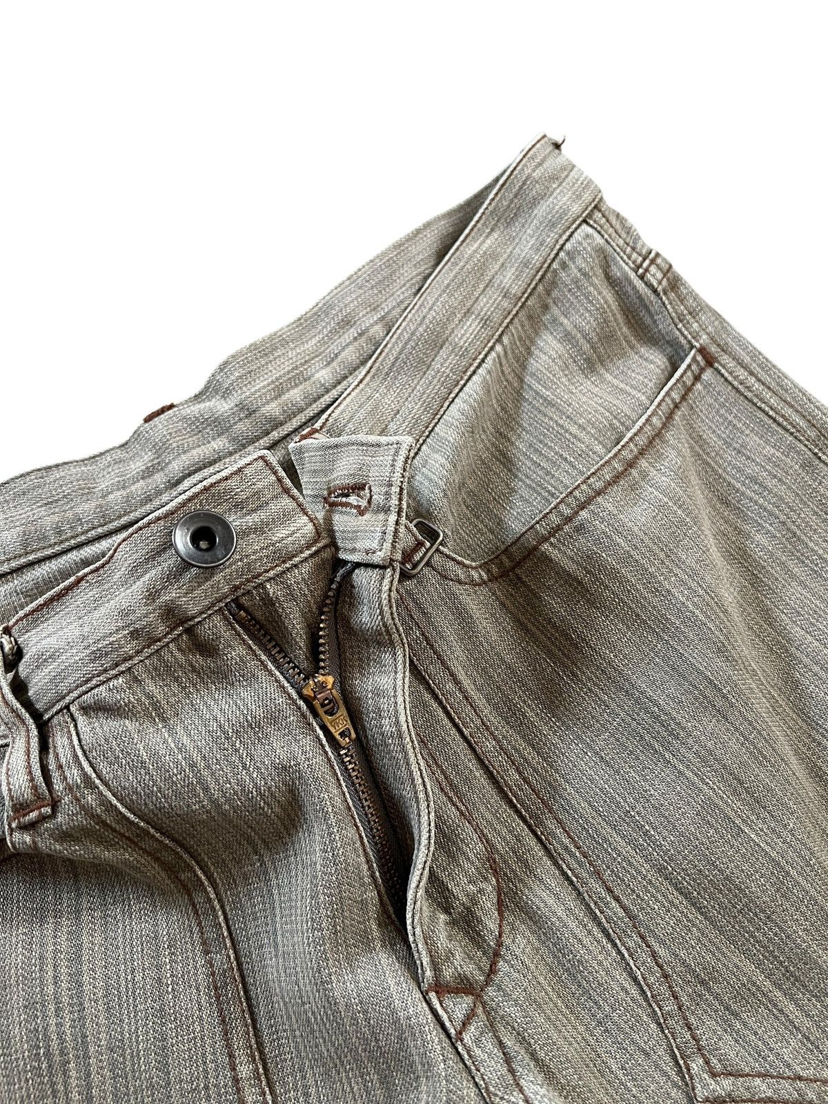 Nicole Club 2000s Nicole Club For Men Paneled Asymmetric Flare Jeans Size US 33 - 11 Thumbnail