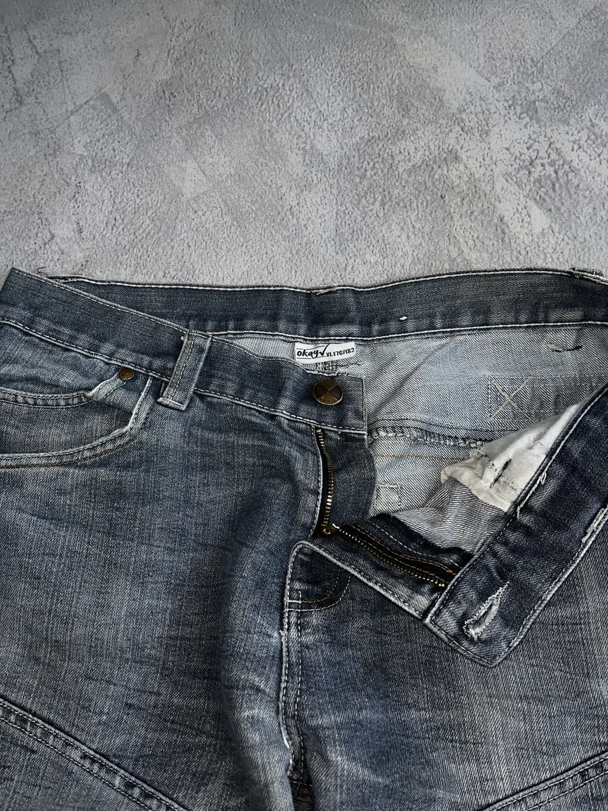 Vintage Vintage Y2K baggy ripped unisex denim low rise jeans Size US 30 / EU 46 - 6 Thumbnail