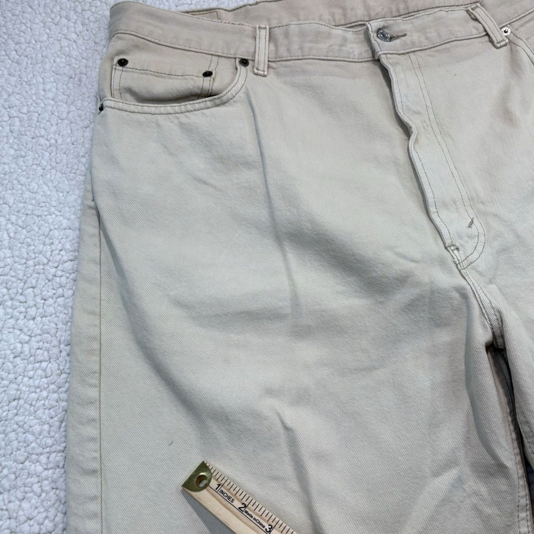 Levi's VINTAGE Levi's 550 Relaxed Fit Jean Shorts Cream Denim Size 44 Jorts Size US 44 / EU 60 - 5 Thumbnail