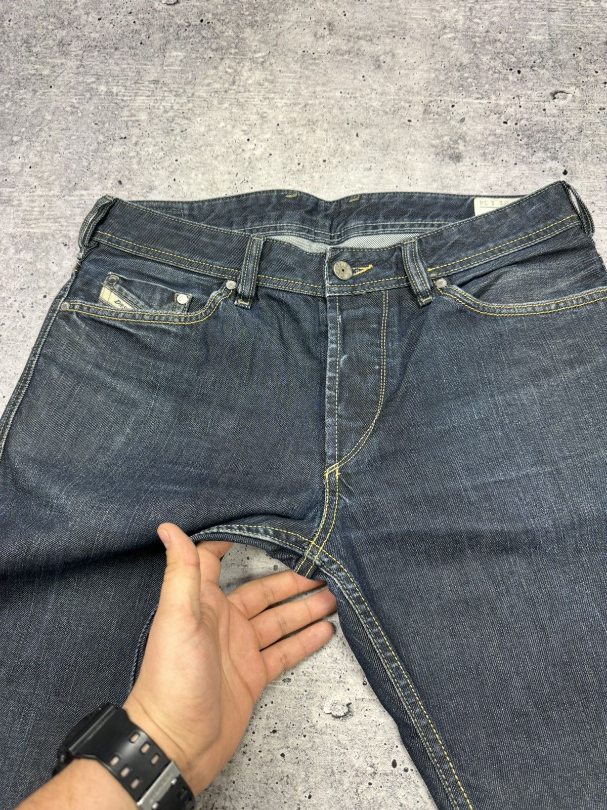 Diesel Vintage Diesel 90’s Y2K Style Classic Dark Blue Jeans Pants Size US 31 - 8 Thumbnail