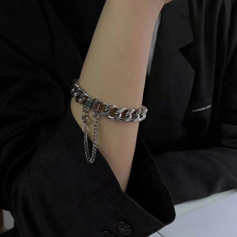Jewelry × Vintage Stainless Steel Metal Chains Bracelet Cuban Link Wristband Size ONE SIZE - 4 Thumbnail