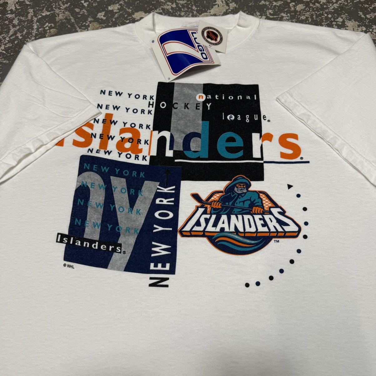 Logo 7 Vintage New York Islanders NHL White NHL 90s Hockey Tshirt Size US XL / EU 56 / 4 - 3 Thumbnail