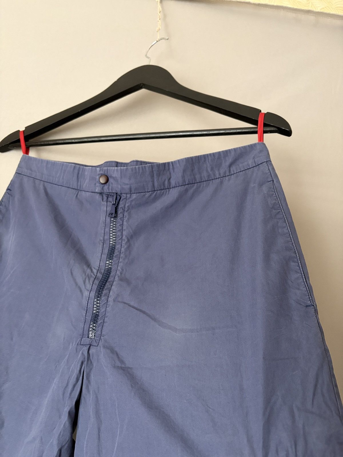 Prada Prada Vintage Blue Nylon Light Cargo Shorts Size US 30 / EU 46 - 3 Thumbnail