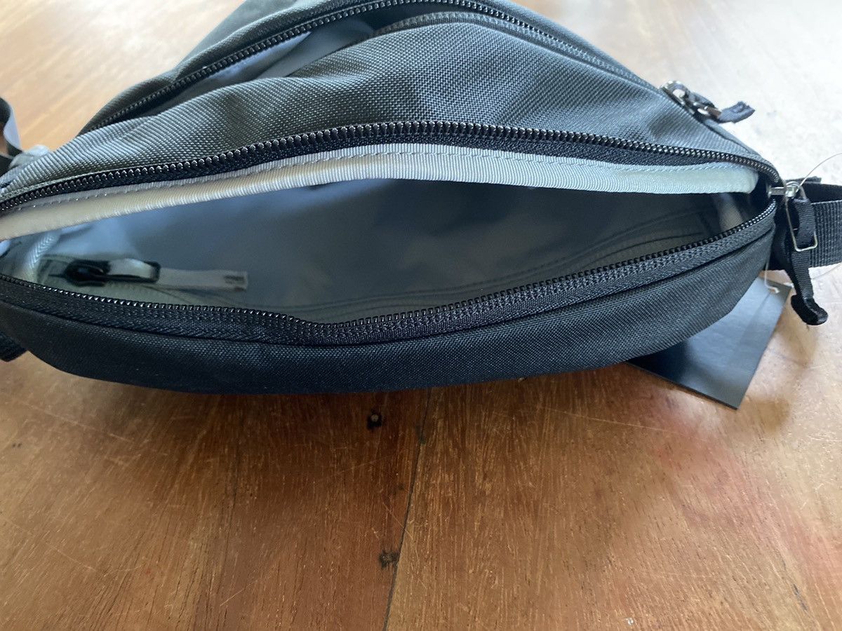Arc'teryx New w/tags: Mantis 2 Waistpack Size ONE SIZE - 3 Thumbnail