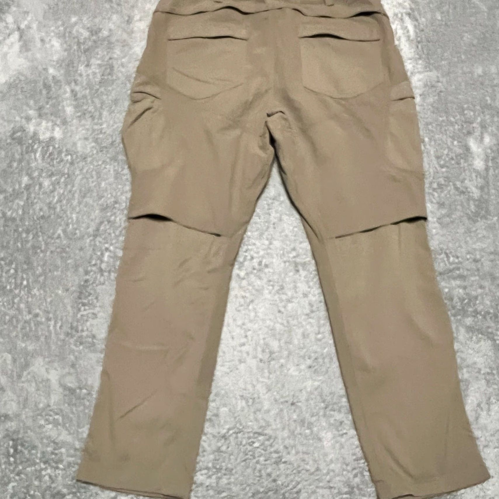 Duluth Trading Company Duluth Cargo Pants Womens 18x31 Flextra Tough Slim Curve Setter Light Brown Brown 18x31 Womens Cargo 18 39x29.5 Mens? Size 40" / US 18 - 3 Thumbnail