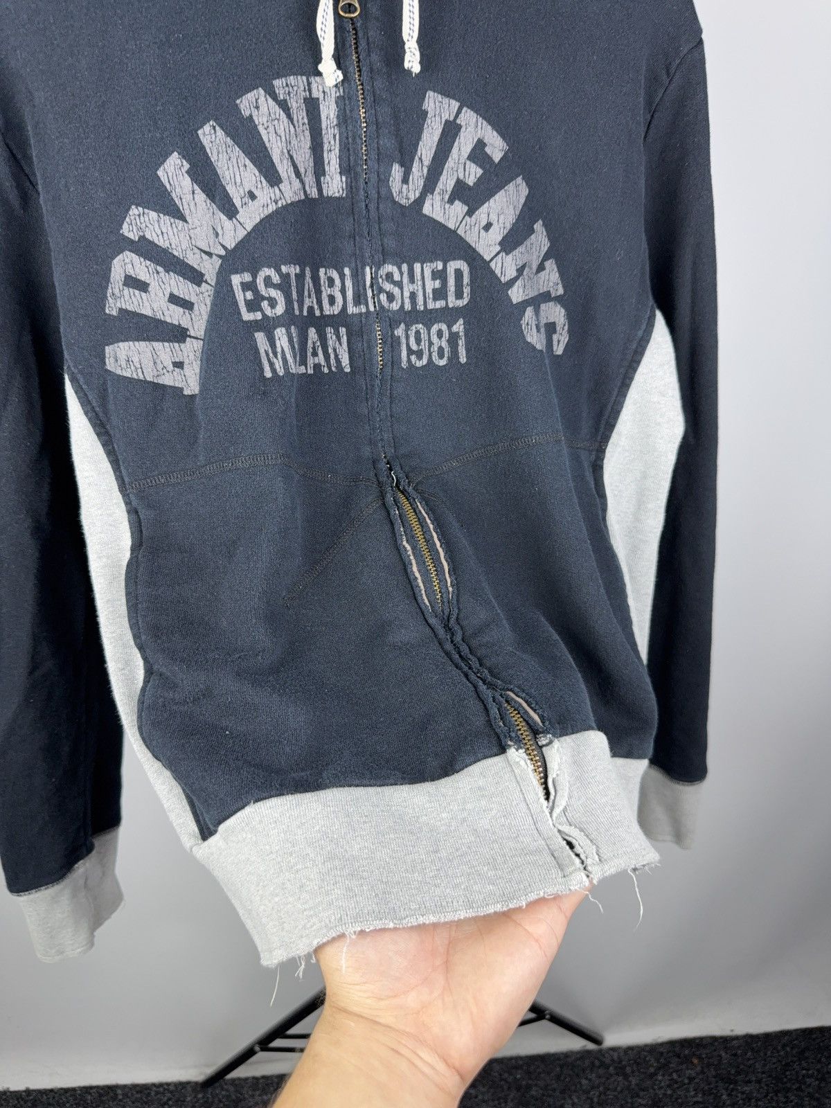 Armani Vintage 00s Retro Distressed Armani Jeans Luxury hoodie Y2K Size L / US 10 / IT 46 - 4 Thumbnail
