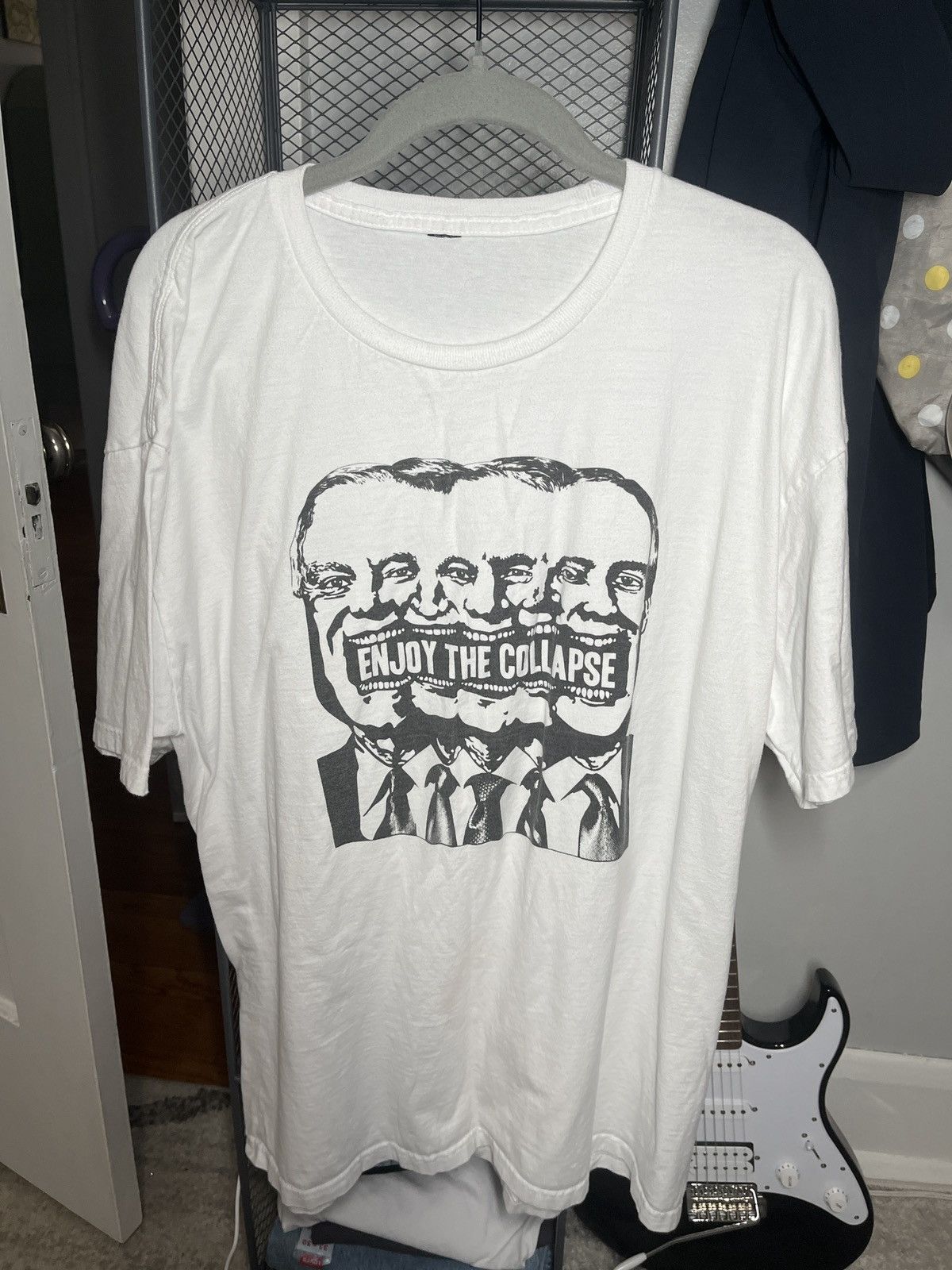 Vintage Enjoy the Collapse Tee Size US XL / EU 56 / 4 - 1 Thumbnail