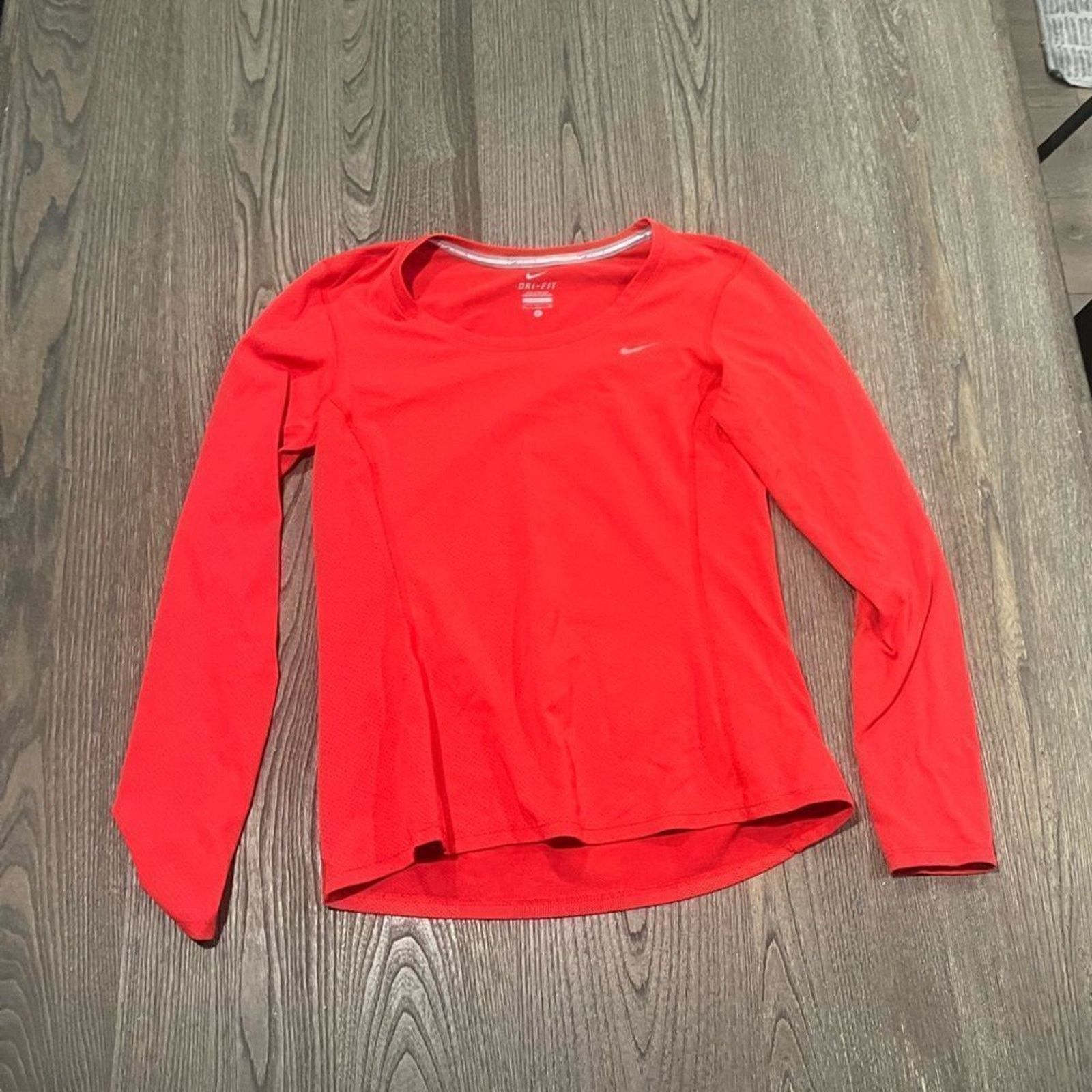 Nike Nike Dri-FIT Scoop Neck Long Sleeve Athletic Shirt Size S Size S / US 4 / IT 40 - 1 Thumbnail