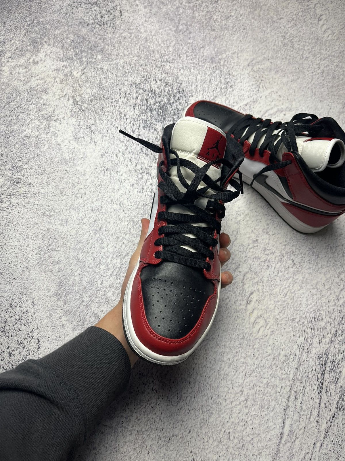 Jordan Brand Vintage Sneakers JORDAN 1 MID CHICAGO TOE Nike Size US 8.5 / EU 41-42 - 11 Thumbnail