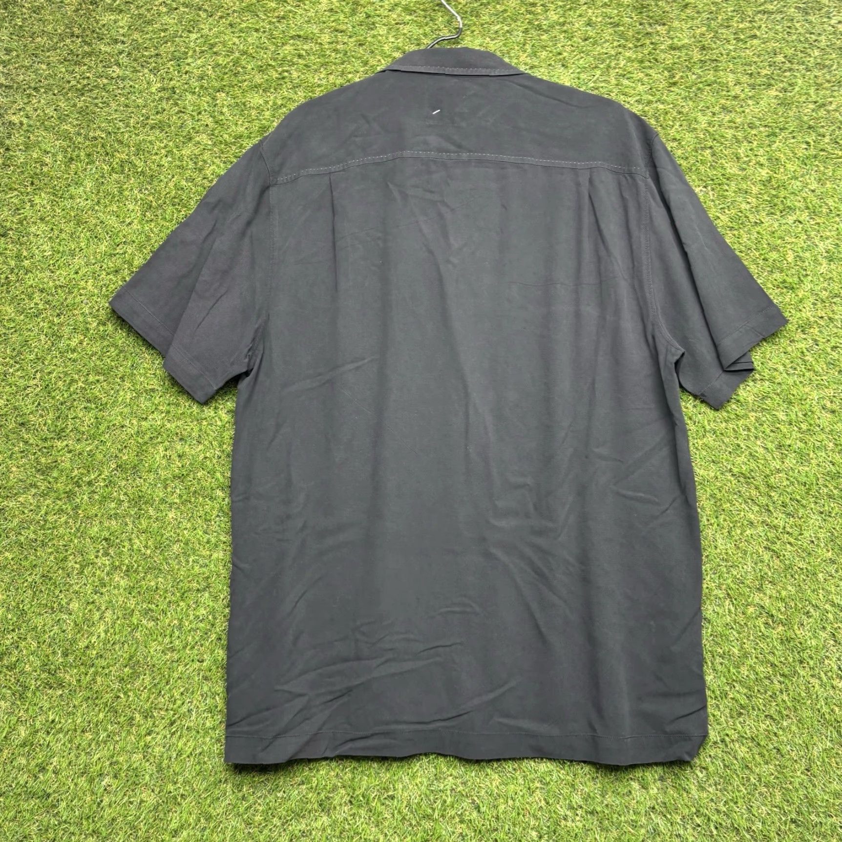 Tommy Bahama Tommy Bahama Silk Shirt Mens L Short Sleeve Relax Camp Hawaii Black Preppy Shirt Size US L / EU 52-54 / 3 - 2 Thumbnail