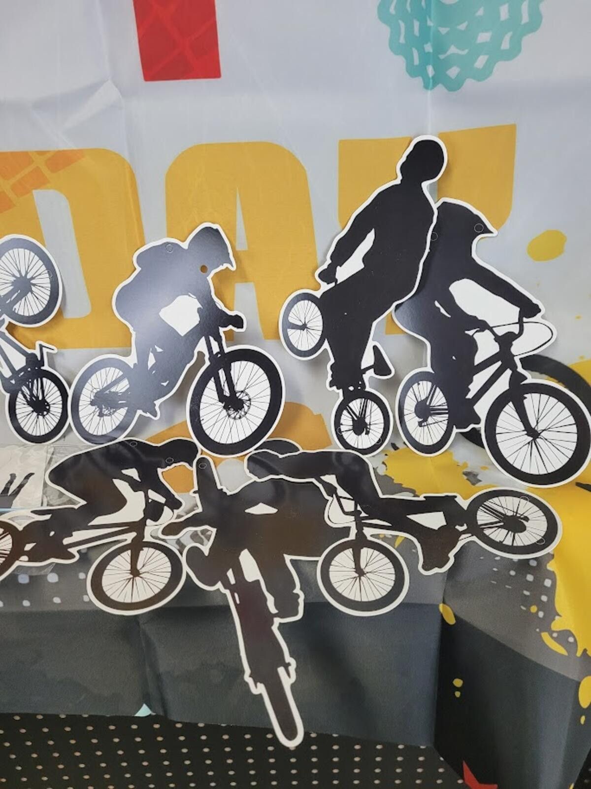 Other Bicycle Birthday Party Set - Backdrop, Balloons & Toppers Size ONE SIZE - 6 Thumbnail