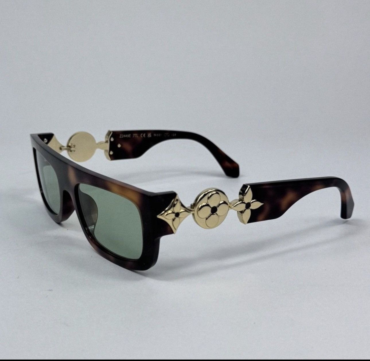 Louis Vuitton × Tyler The Creator x TYLER THE CREATOR MONOGRAM TRIBUTE SUNGLASSES Z2449E Size ONE SIZE - 1 Thumbnail